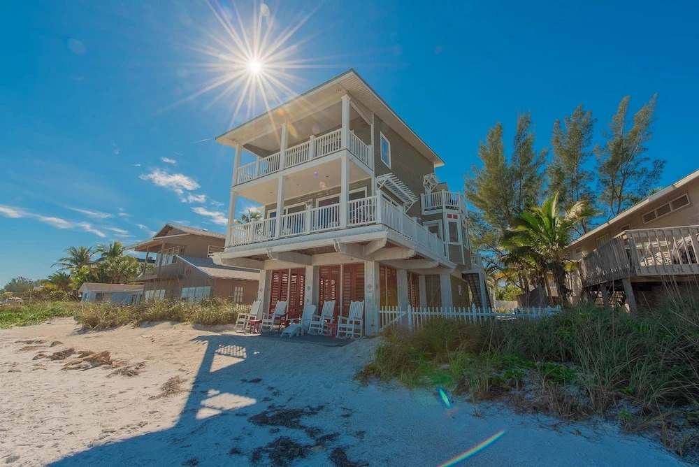 Seaside Apartment 3