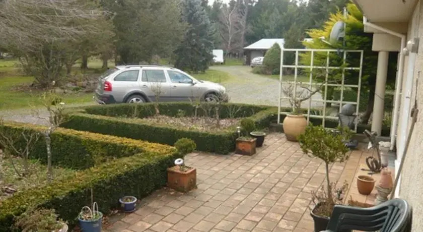 Mira Monte B&B and Homestay