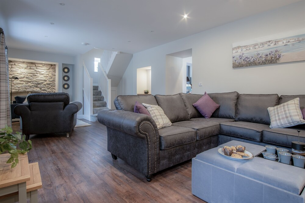 Kiln Park Farmhouse - 4 Bedroom Cottage - Narberth
