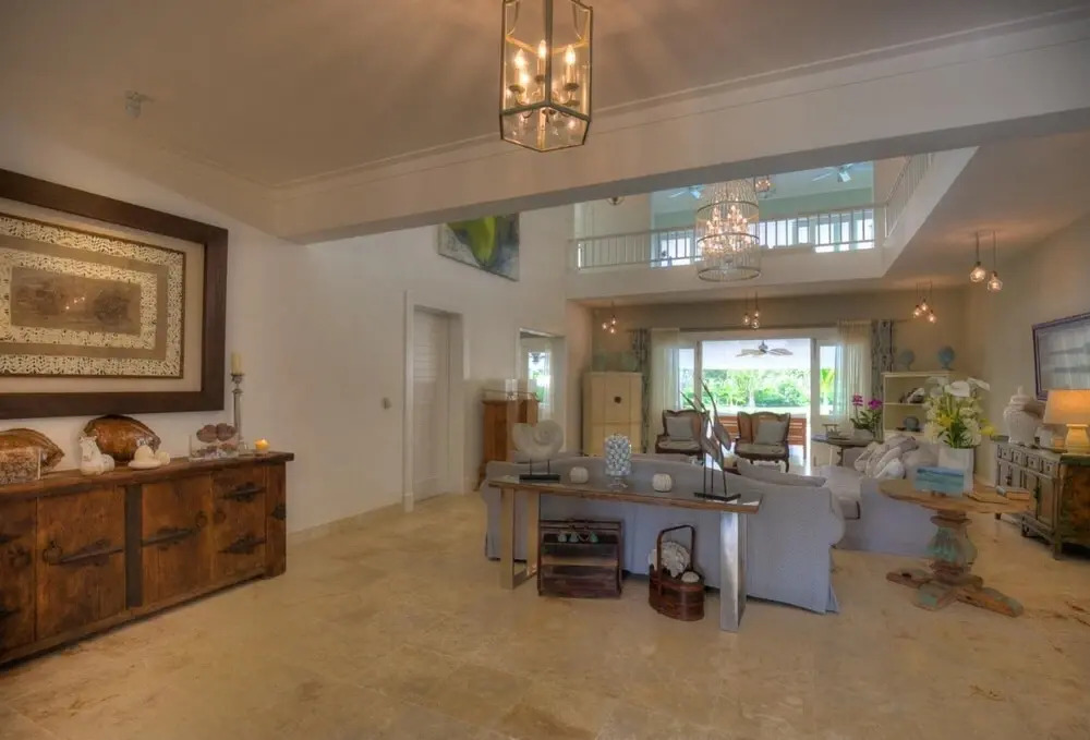 Golf-front Villa With Large Garden and Pool Area in Exclusive Beach Resort