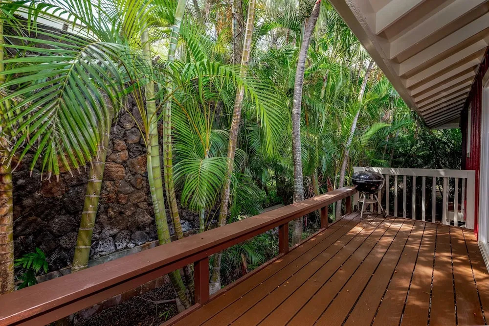 Charming Near The Beach 2 Bedroom Home