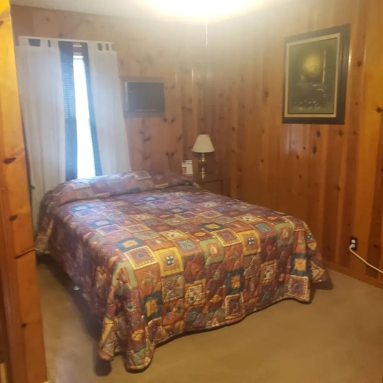Birchwood Motel