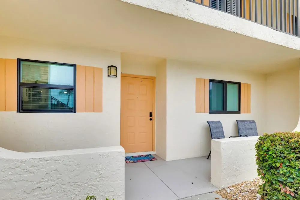 Lanai & Beach Gear: Casa Bella Condo 5 Mi to Sand!