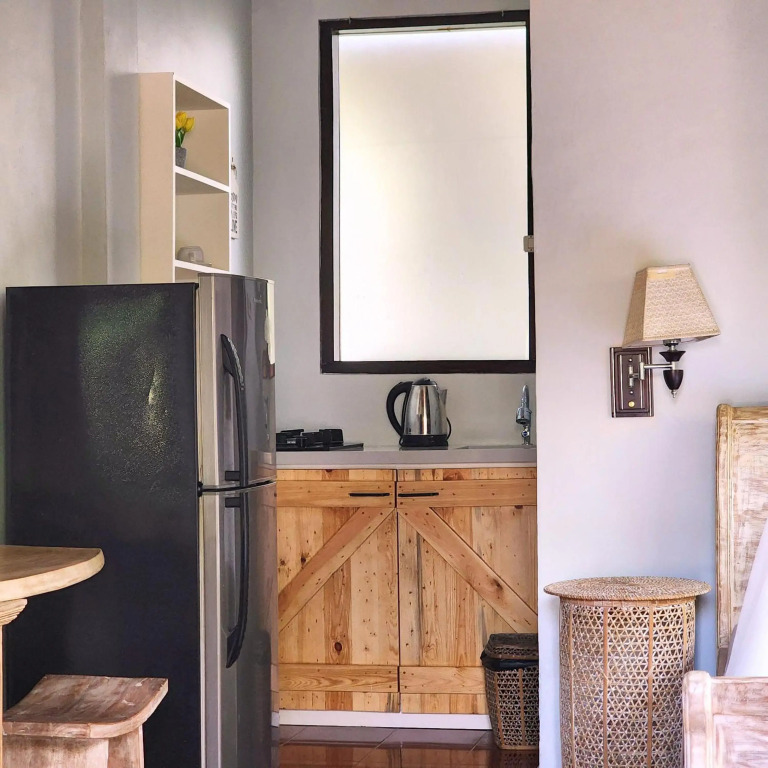 Danaya's Cottage and Studio