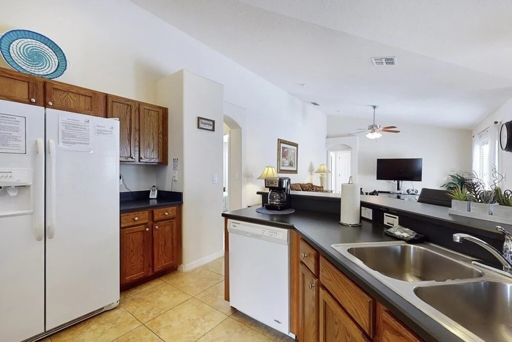 Anthea's Orange Tree 4 Bedroom Home