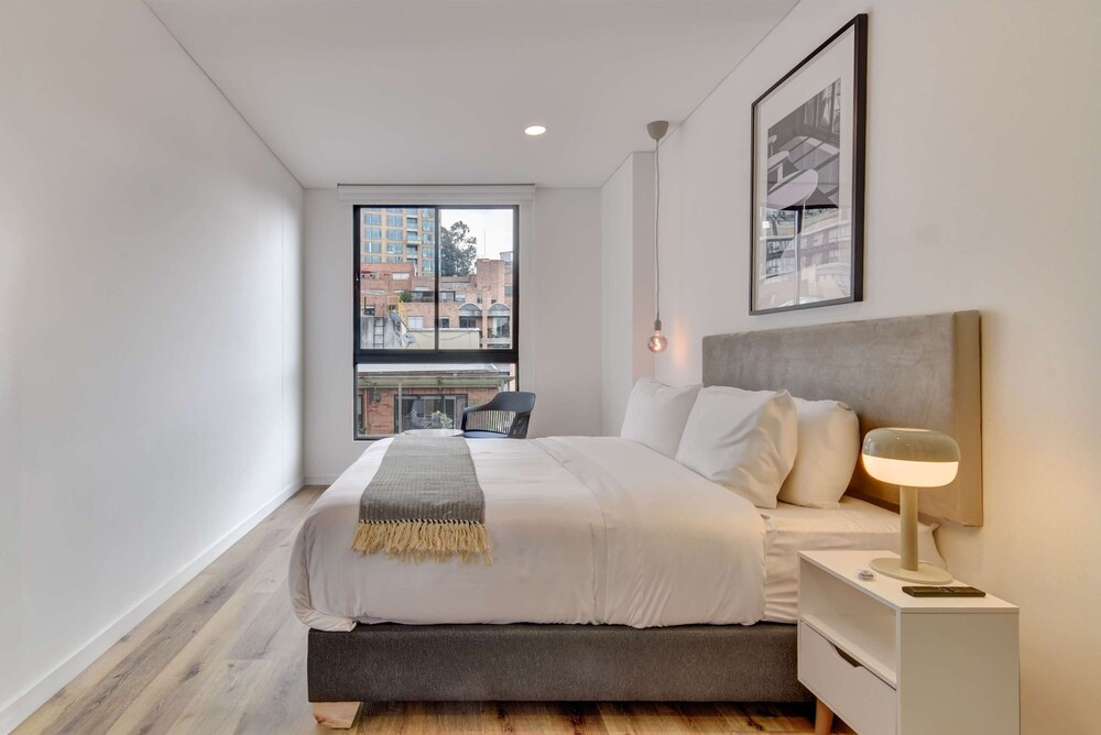 w Amazing 2BR w Balcony in Chapinero Alto