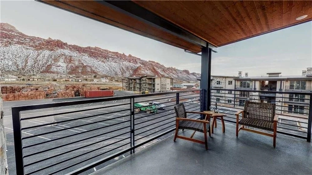 Sage Creek ~ E9 3 Bedroom Condo