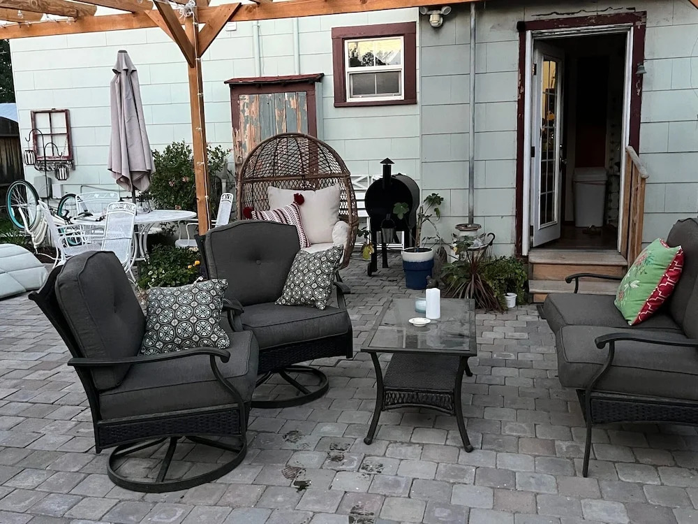 Hospitality Inn Bed & Breakfast