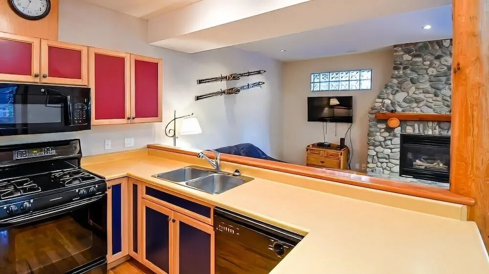 Polar Peak Lodges by Fernie Central Reservations