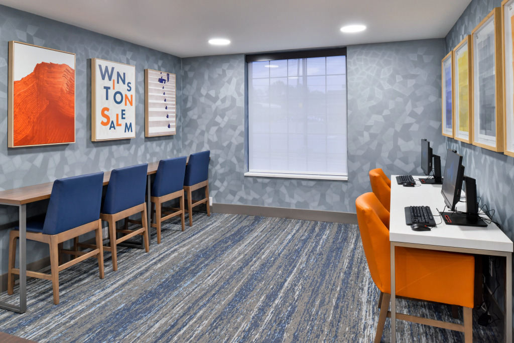 Holiday Inn Express Winston-Salem Medical Ctr Area