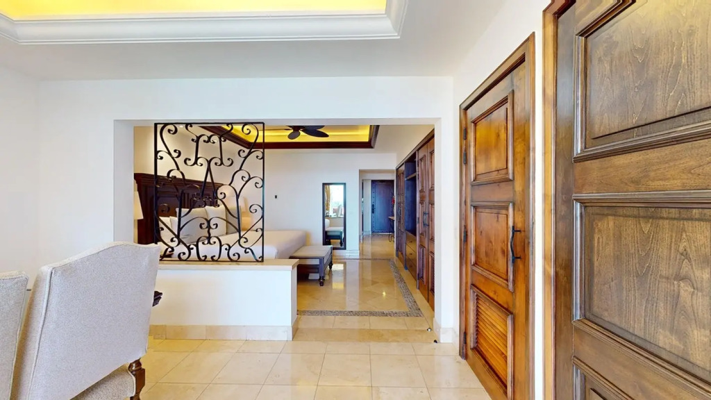 Grand Solmar Lands End Resort & Spa