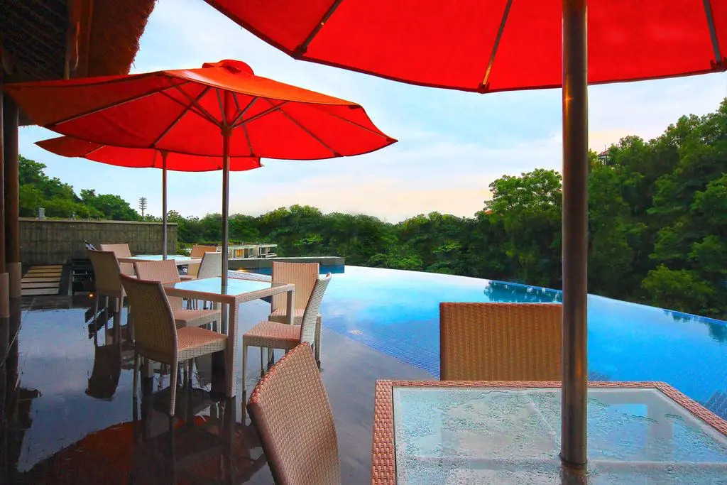 The Sterling Villas