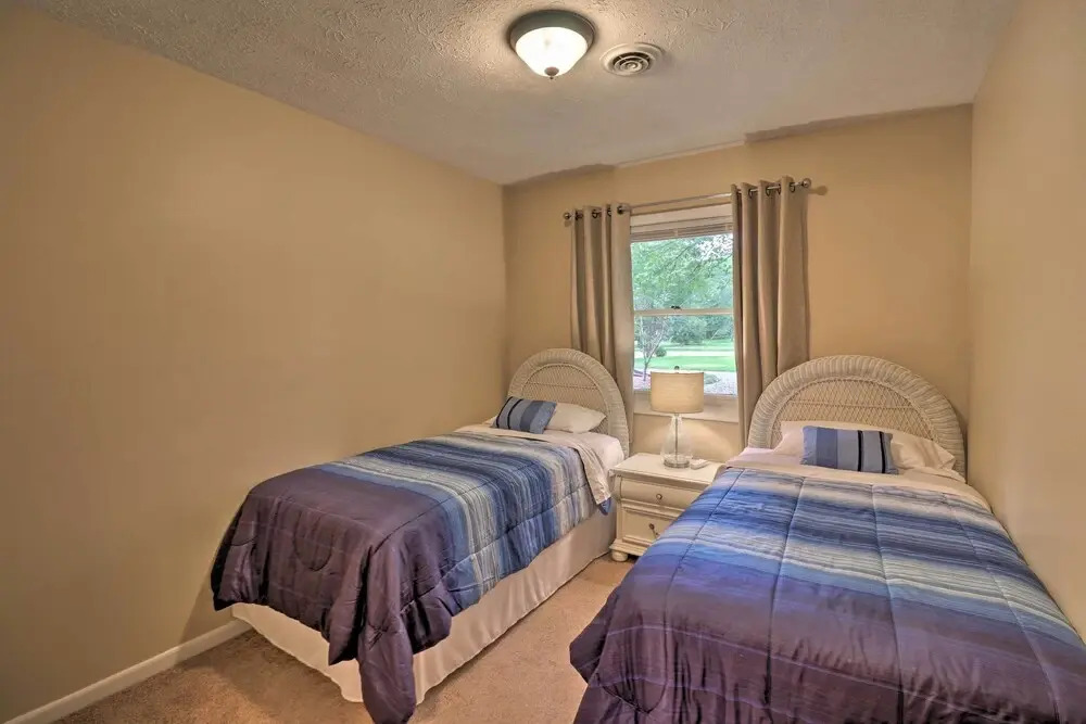 Hendersonville Home w/ Fire Pit: 5 Mi to Downtown!