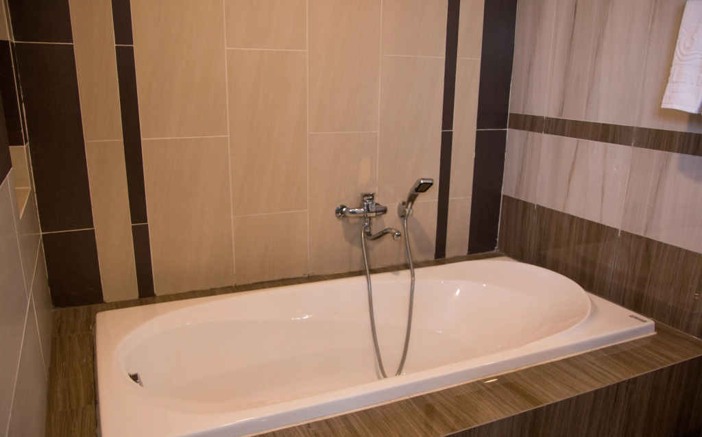 CLavie Hotel - Saigon Airport Hotel