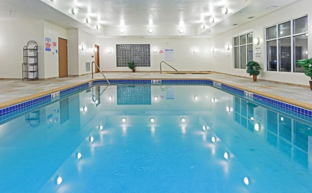 Holiday Inn Express & Suites Buffalo by IHG