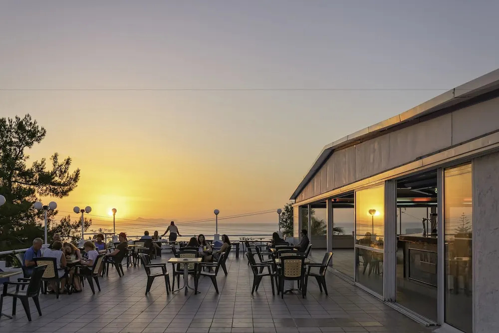 Курорт Sunset Paradise 