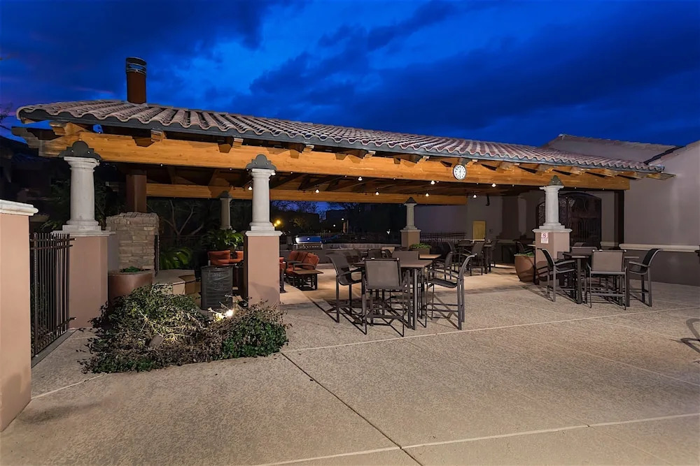 Hot Spot at Desert Ridge 2 BR by Casago
