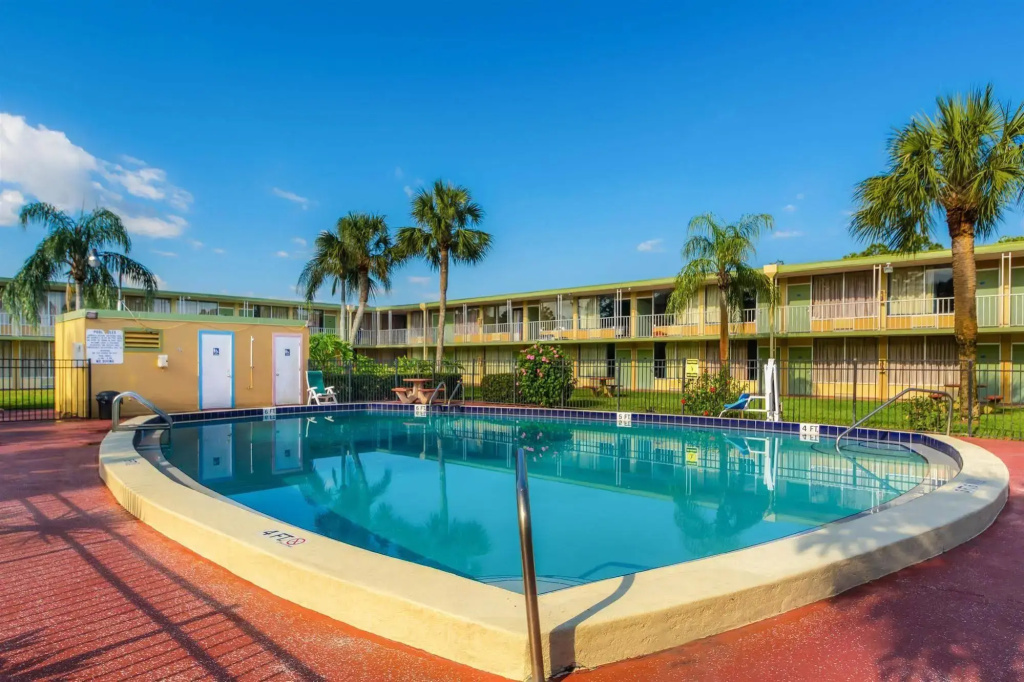 Red Roof Inn Vero Beach - I-95
