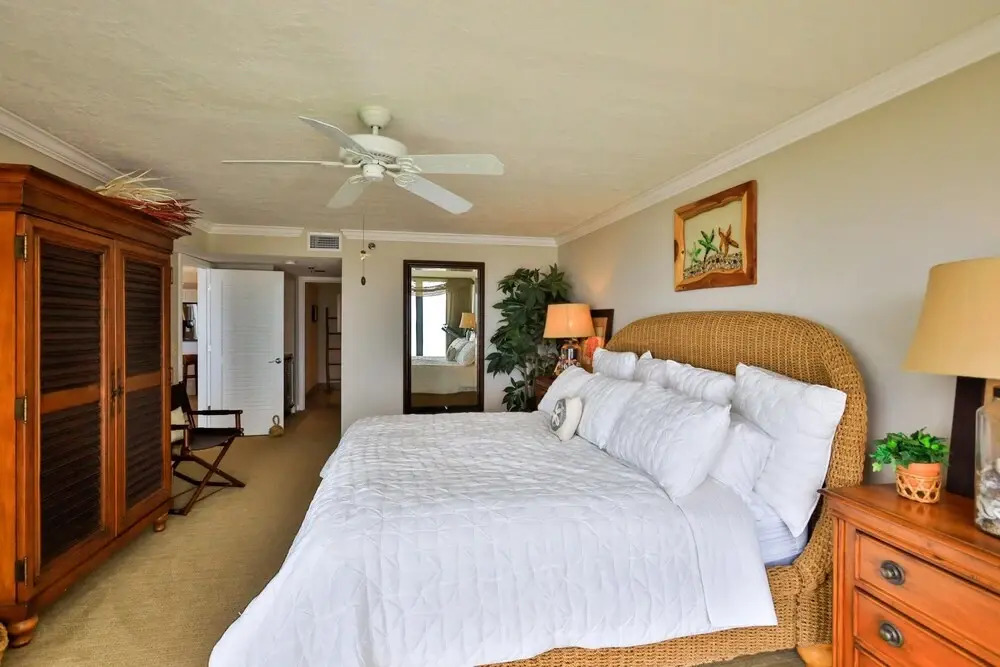 Beachfront Chadham by the Sea With Riverviews Quiet Car-free Beach Location Ch419
