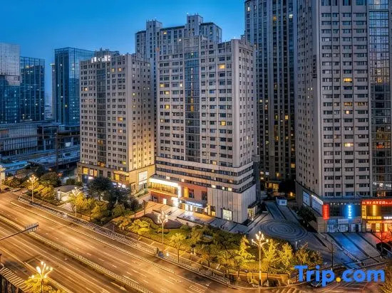 Half Bloom Apartment (Paoli Centre, Yunda Hospital) in Kunming