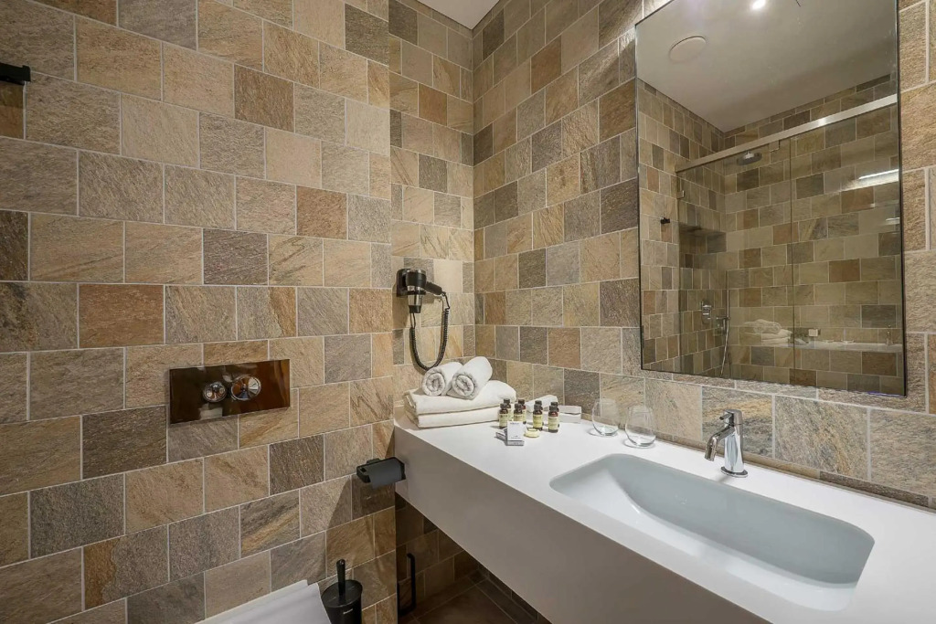 Artagonist Art Hotel