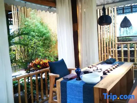 Qingshen Zhujian Guesthouse