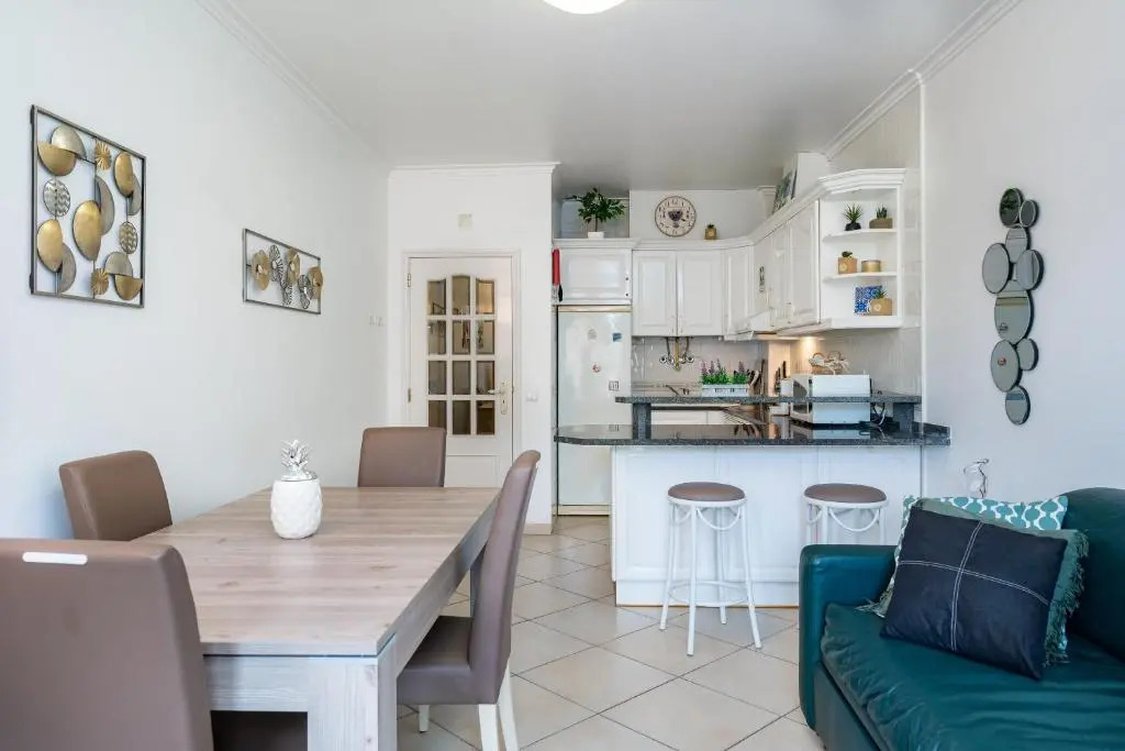 Pedra dos Bicos - Apartamento para 4 com acesso privilegiado à praia