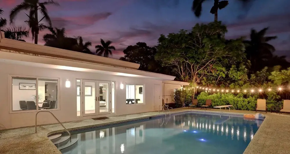 Gorgeous 5BR Home with Heated Pool