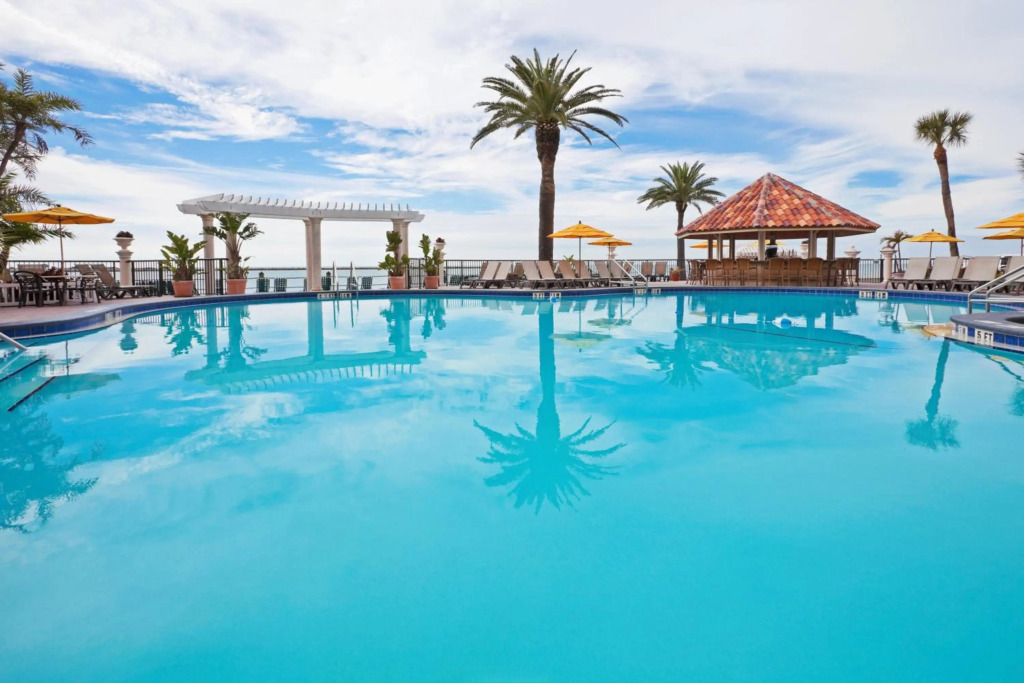 Holiday Inn & Suites Clearwater Beach by IHG