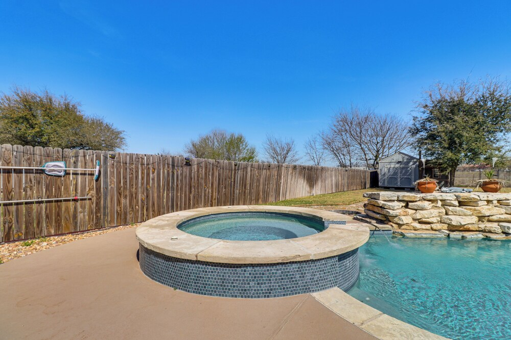 Hot Tub, Pool, & Fire Pit: Gorgeous Hutto Home