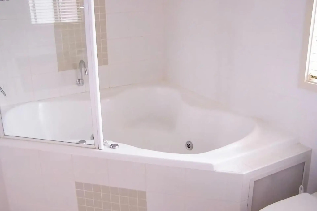 Jubilee Apartment 12
