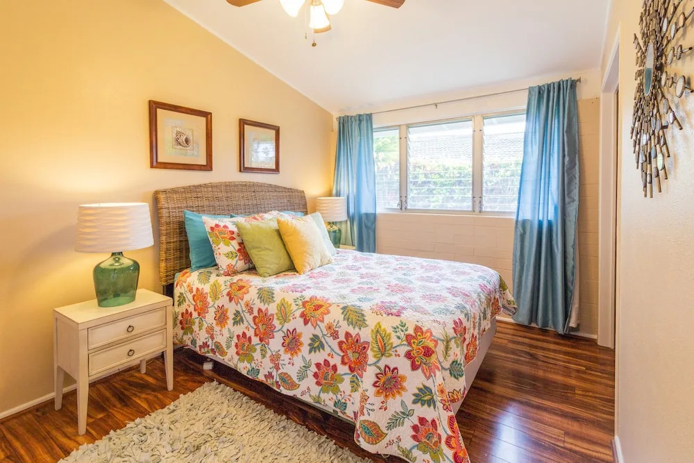 6307 Kaiwiki Pl Home 3 Bedrooms 2 Bathrooms Home
