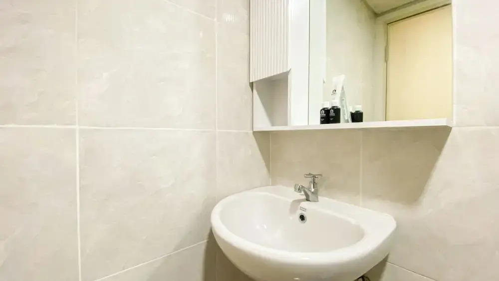 Comfortable And Homey Studio Room Parkland Avenue Apartment