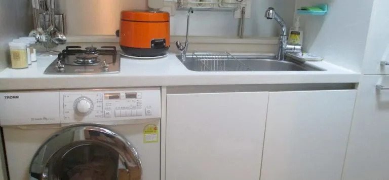 Gwanghwamun Luxury Studio Condo