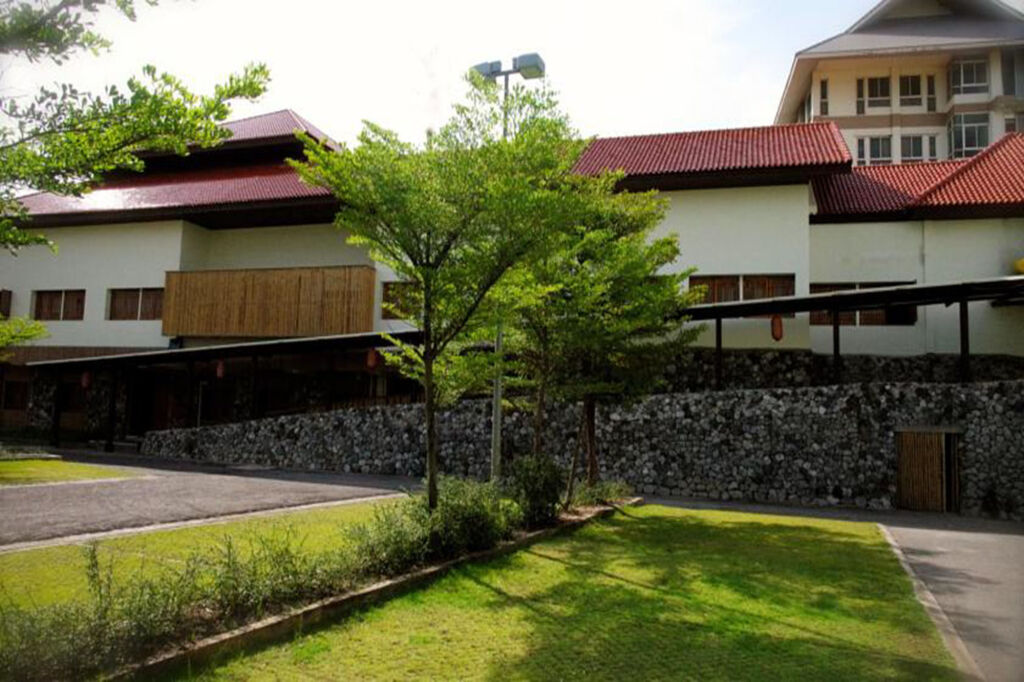 J Park Hotel - SHA Extra Plus