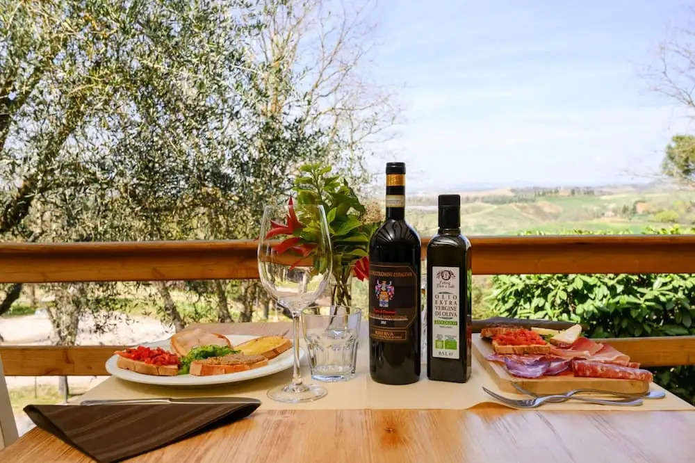 Fattoria Bio Pieve a Salti, Montalcino
