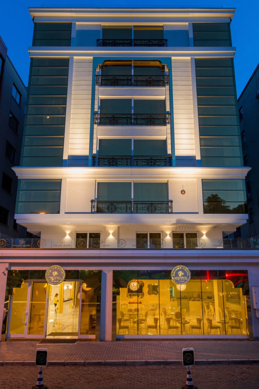 Golden Pars Hotel