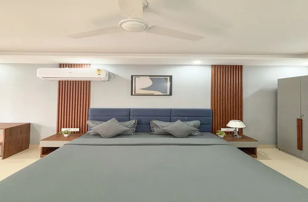 Housr Sector 56 Gurgaon Golf Course Road