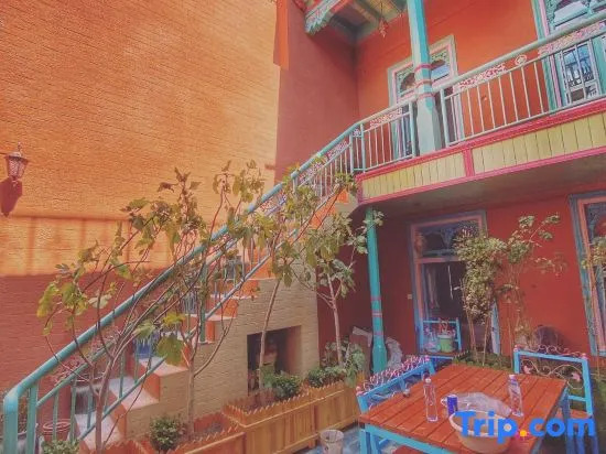 Waiting for Jianglai B&B