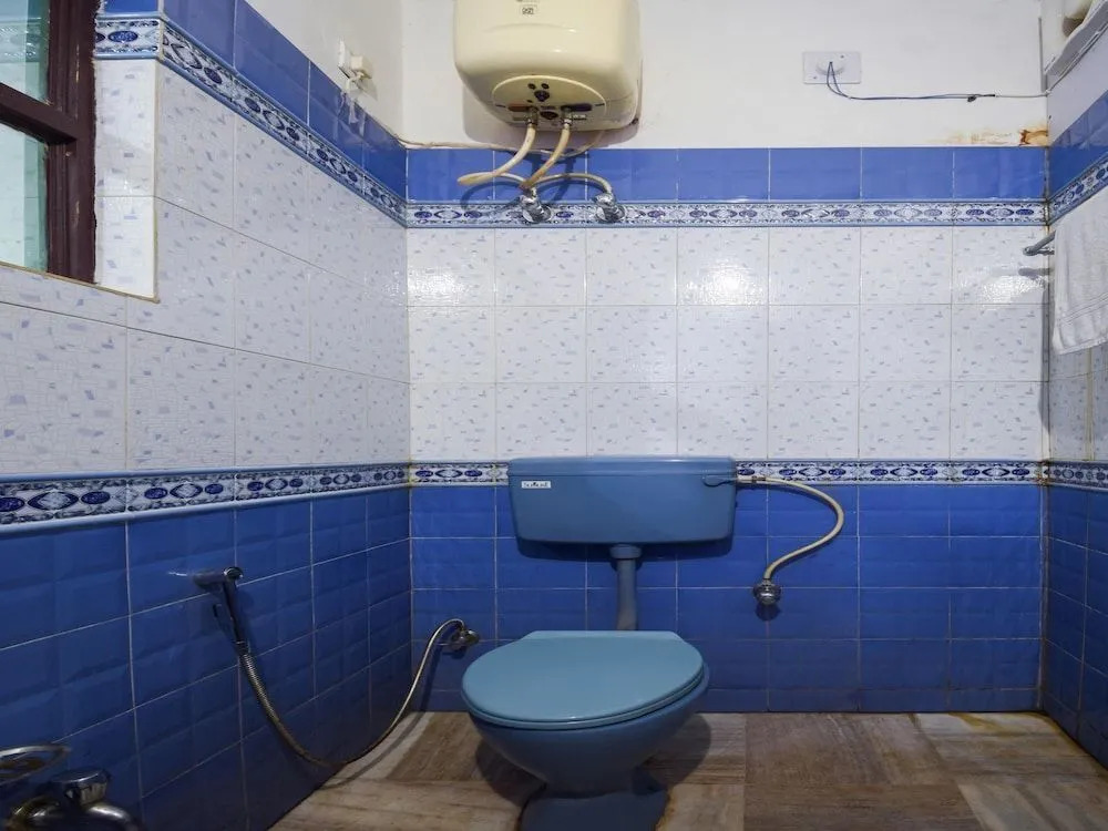 Comfort Inn By OYO Rooms