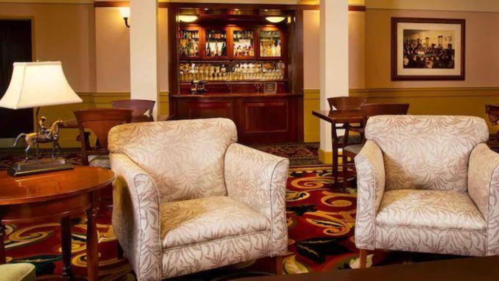 Disney's Saratoga Springs Resort & Spa 