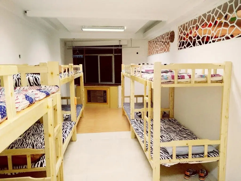 Horse Hostel