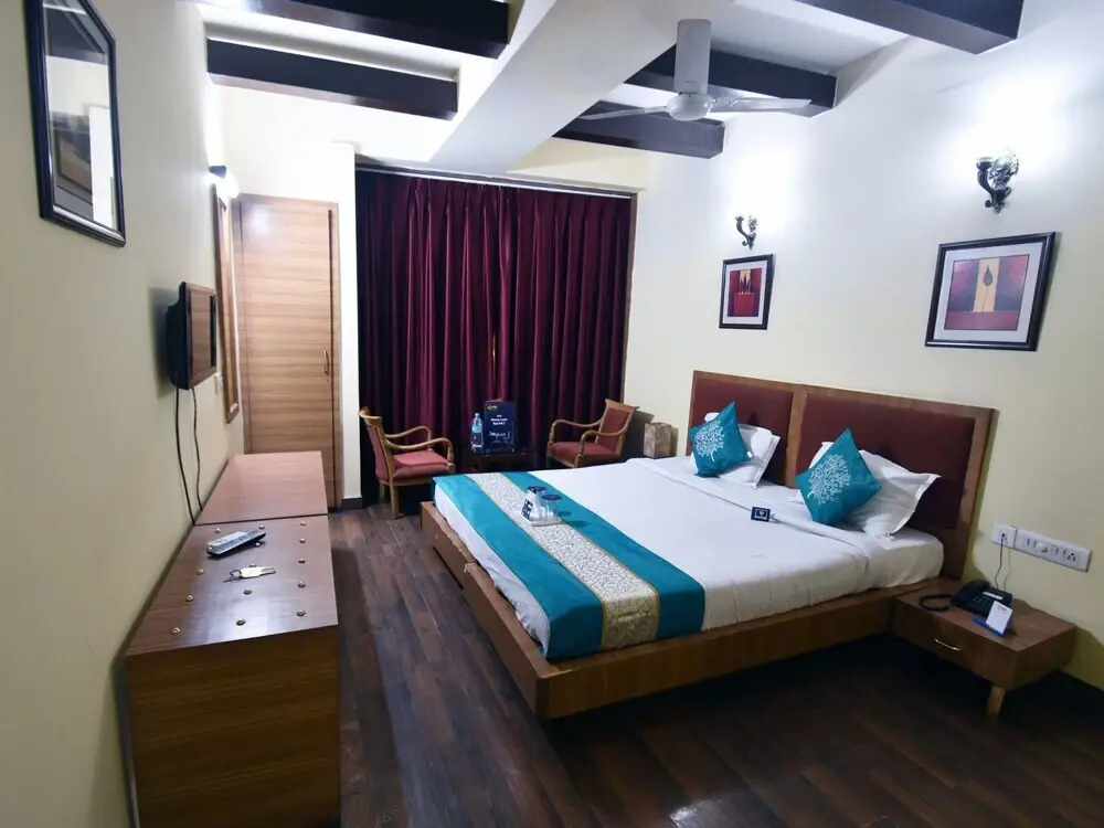 Moti Mahal Hotel and Restaurant