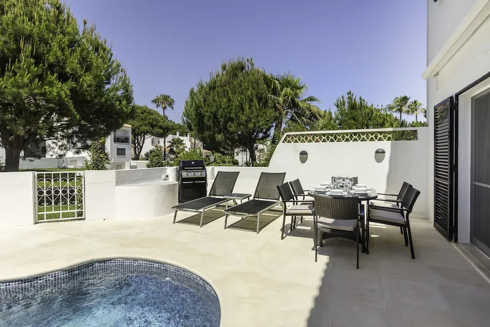 Vale do Lobo Premium Stay