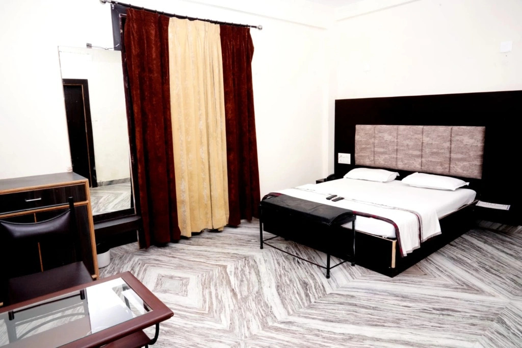 Hotel Devi Palace