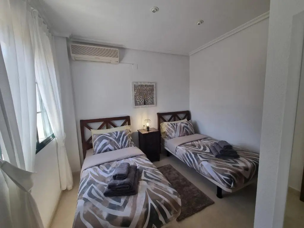 4 Bedroom Modern Villa Private Pool Campoamor 800m from Beach