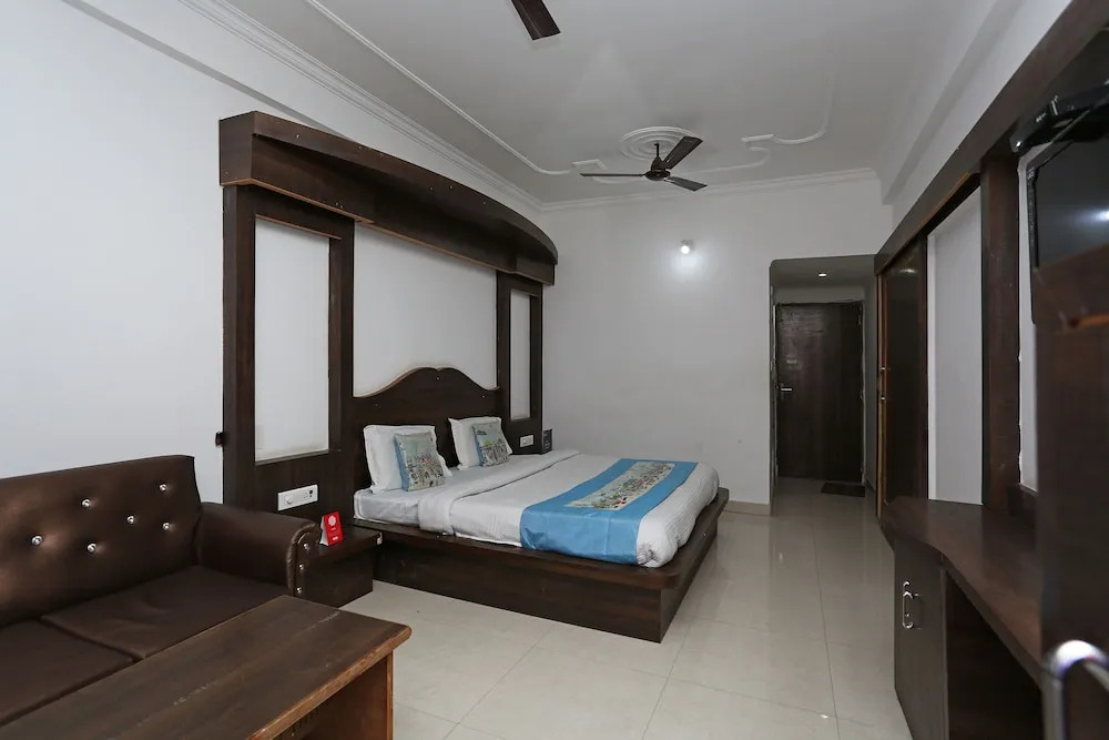 Itsy Hotels Satya Shree