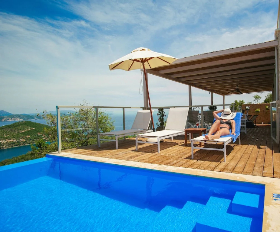 VILLAS MIRO - Luxury Villas with Direct Sea Access for 14 people