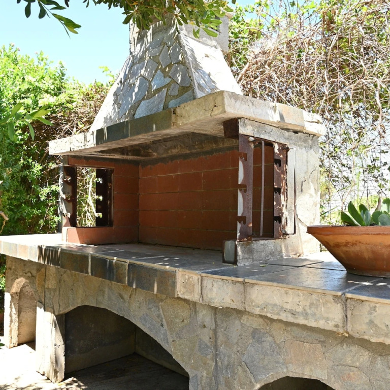 Ibiscus Cottage in Paradisi Near the Beach