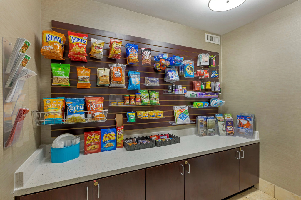 Best Western Watertown Inn & Suites